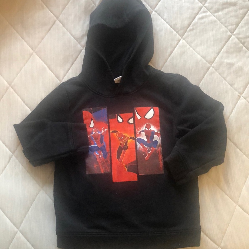 Marvel Spider-Man￼ Boys Pull over Sweatshirt￼ Long sleeve hooded size 5T. Movie